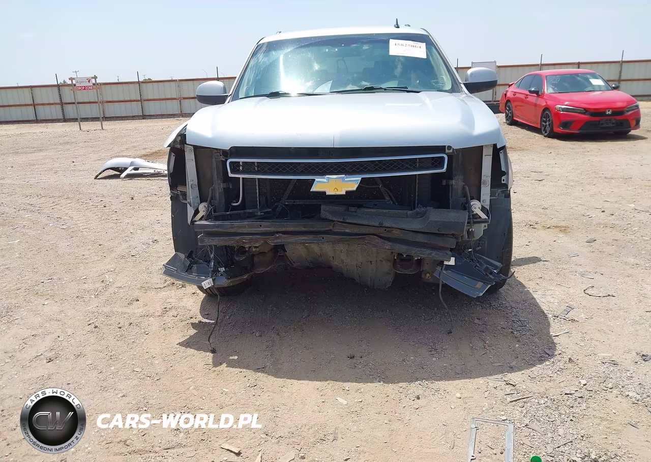 2012 Chevrolet Suburban Lt VIN:1GNSKJE79CR315580 - 6