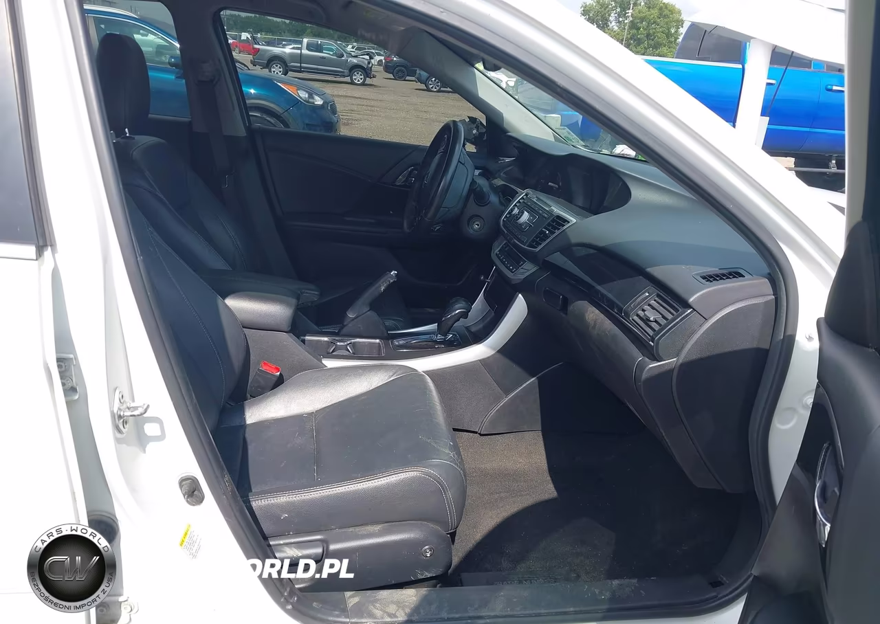 2014 Honda Accord Sport VIN:1HGCR2F50EA067072 - 5