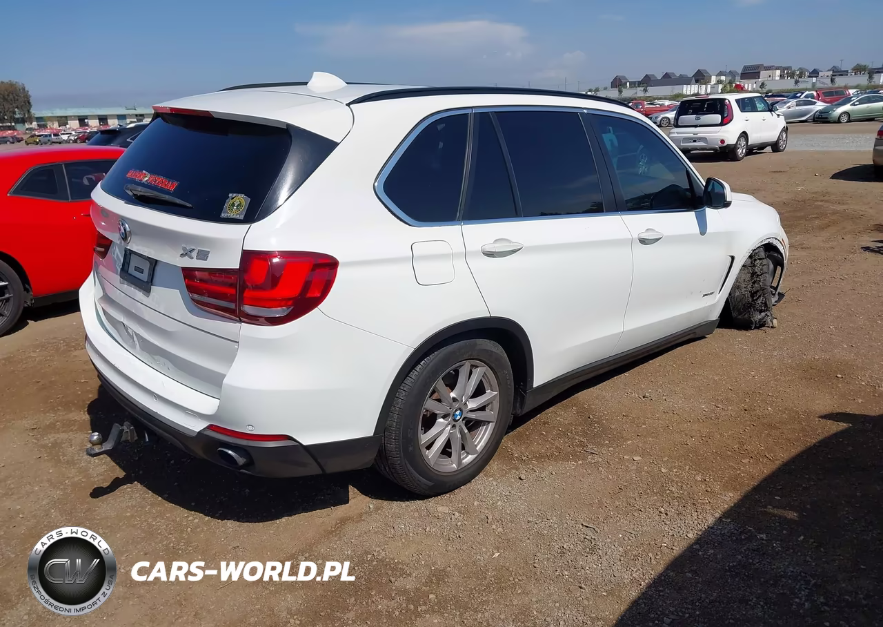 2015 BMW X5 xDrive35I VIN:5UXKR0C54F0K64352 - 4