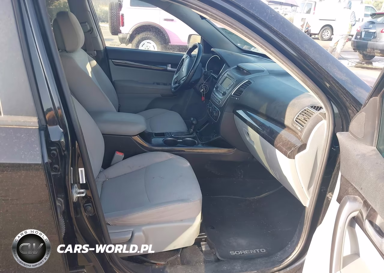 2015 Kia Sorento Lx VIN:5XYKTDA65FG624406 - 5
