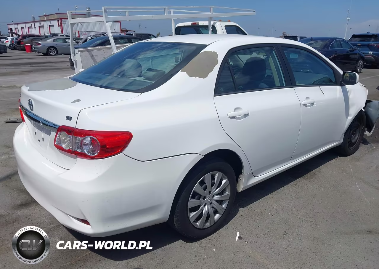 2012 Toyota Corolla Le VIN:5YFBU4EE4CP066800 - 4