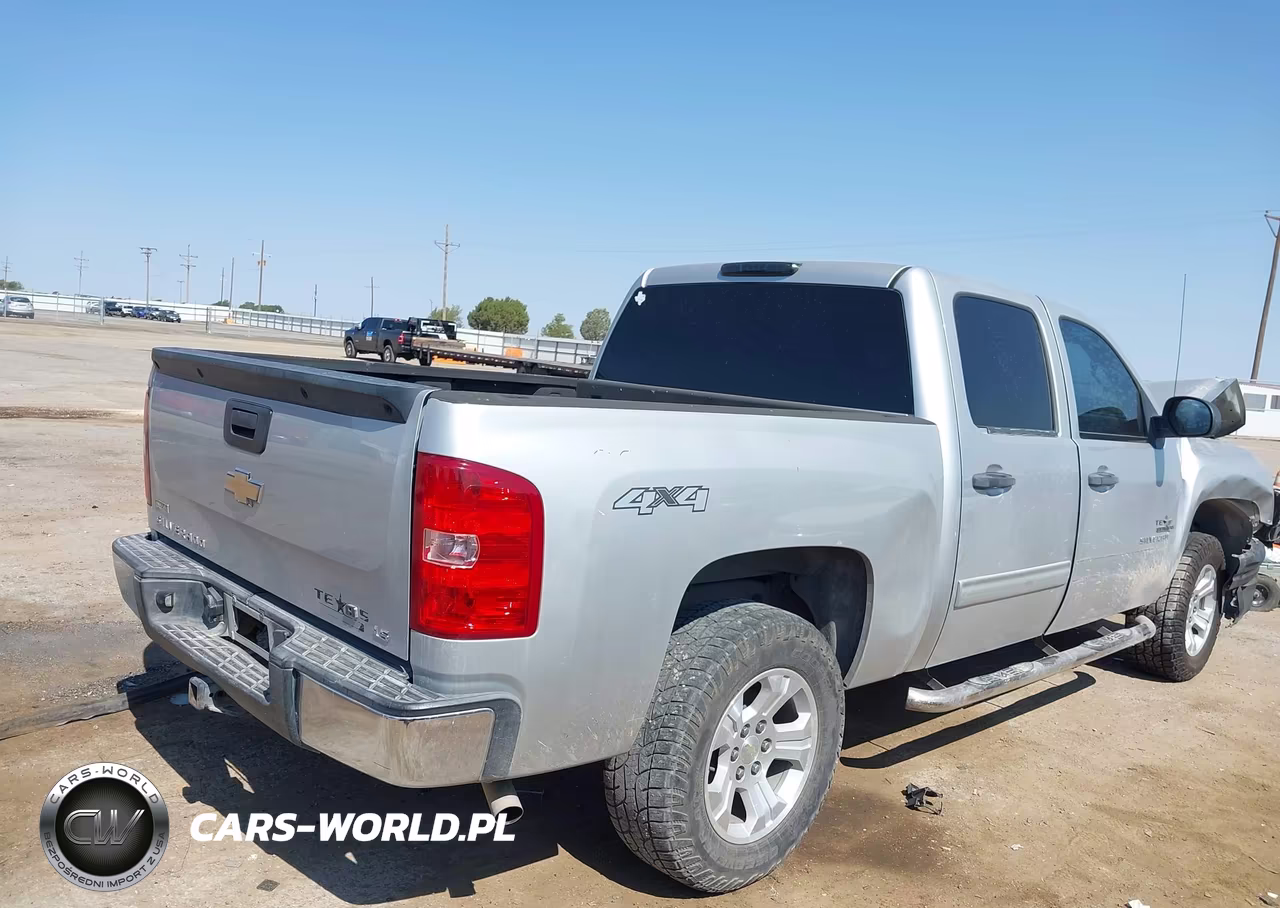 2010 Chevrolet Silverado 1500 Ls VIN:3GCRKREA5AG233151 - 4
