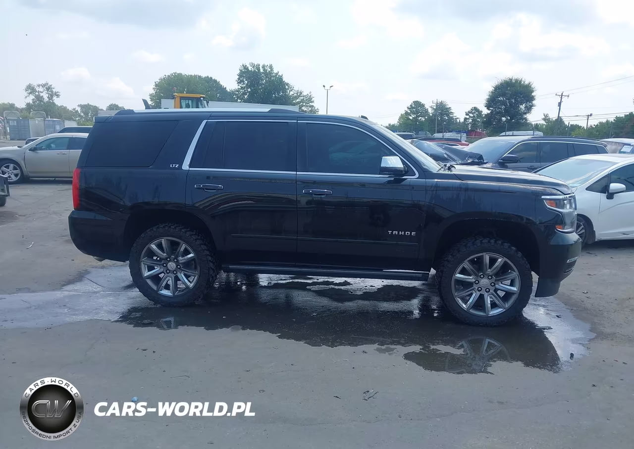 2016 Chevrolet Tahoe Ltz VIN:1GNSKCKC2GR278293 - 13