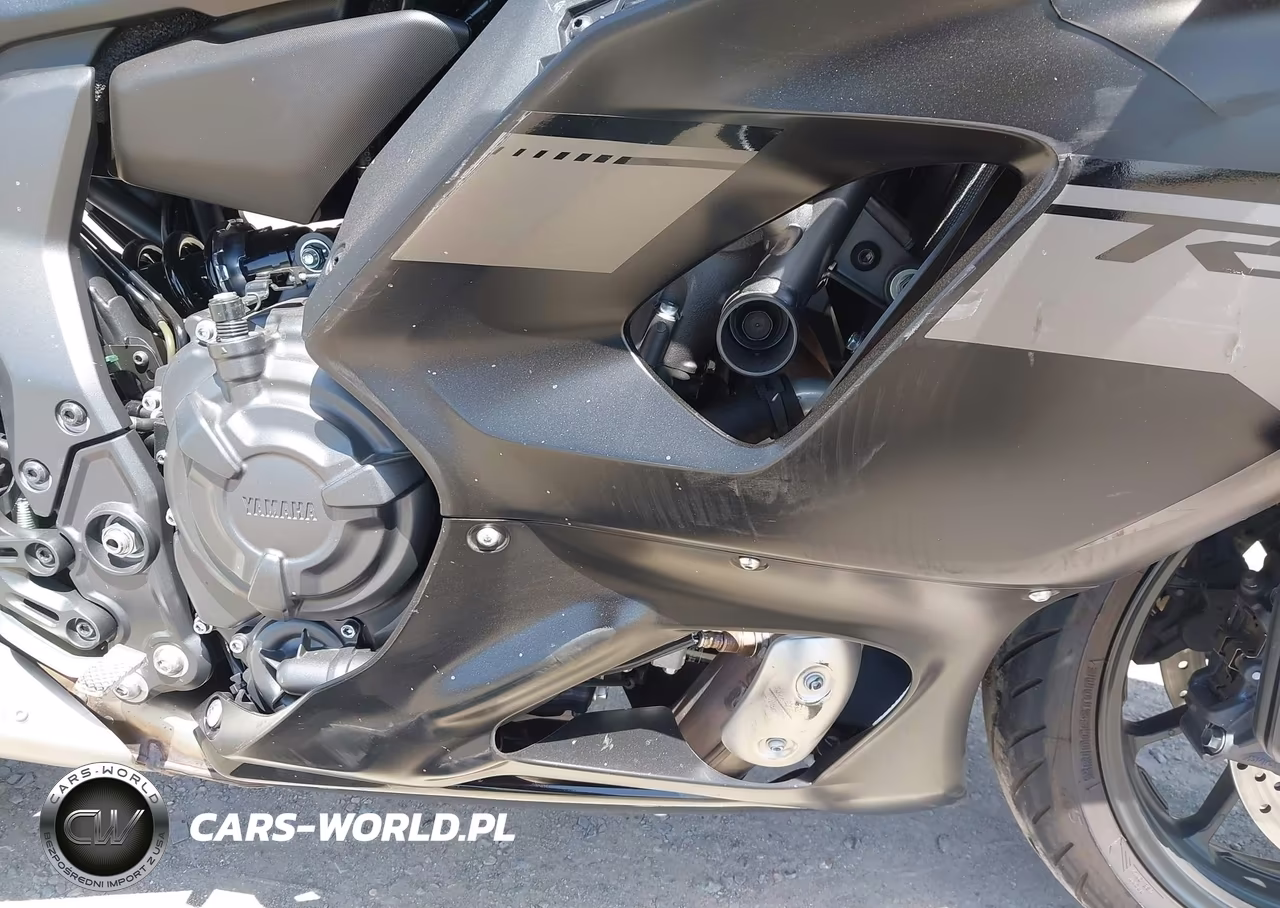 2025 Yamaha Yzfr7 VIN:JYARM38Y2SA003983 - 8