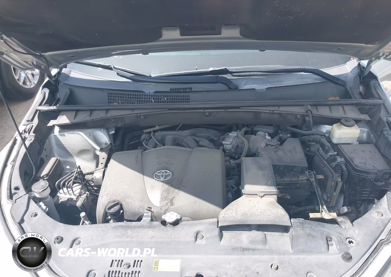2018 Toyota Highlander Le VIN:5TDZZRFH6JS280410 - 10
