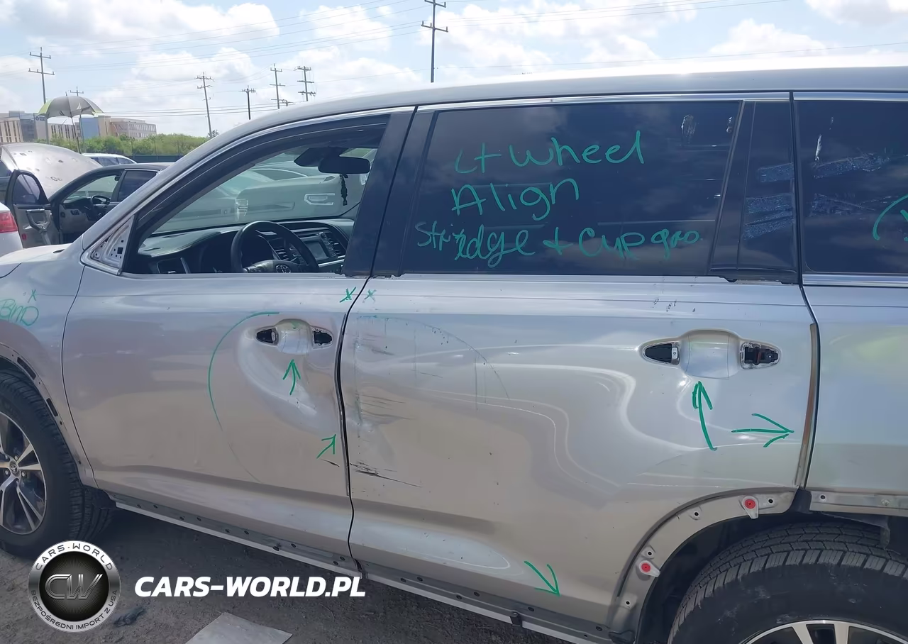 2018 Toyota Highlander Le VIN:5TDZZRFH6JS280410 - 15