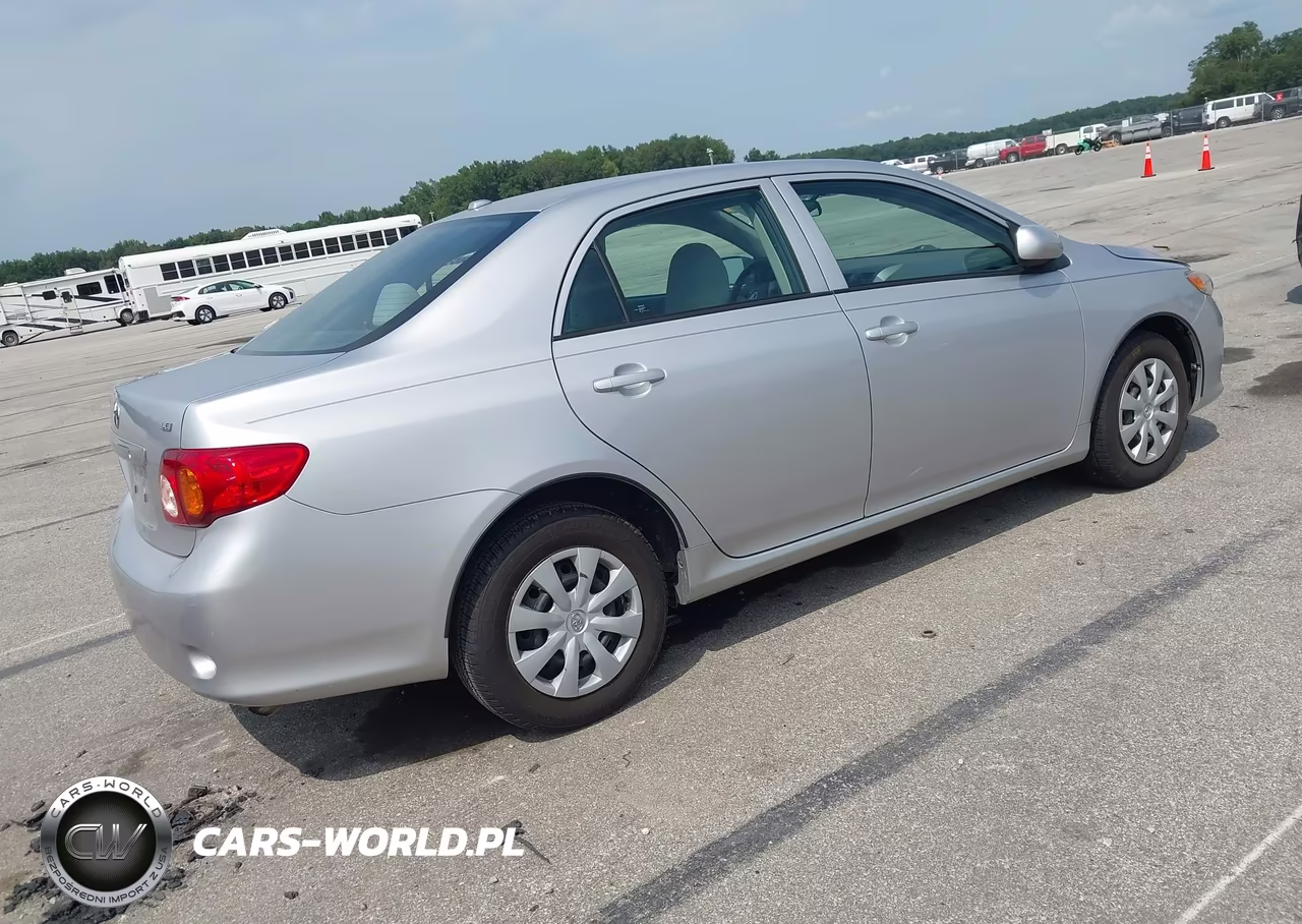 2010 Toyota Corolla Le VIN:1NXBU4EEXAZ371147 - 4