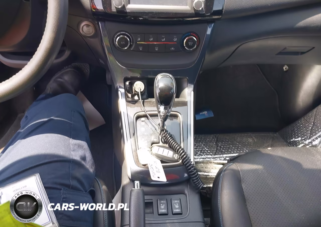 2017 Nissan Sentra Sr Turbo VIN:3N1CB7AP4HY235193 - 11