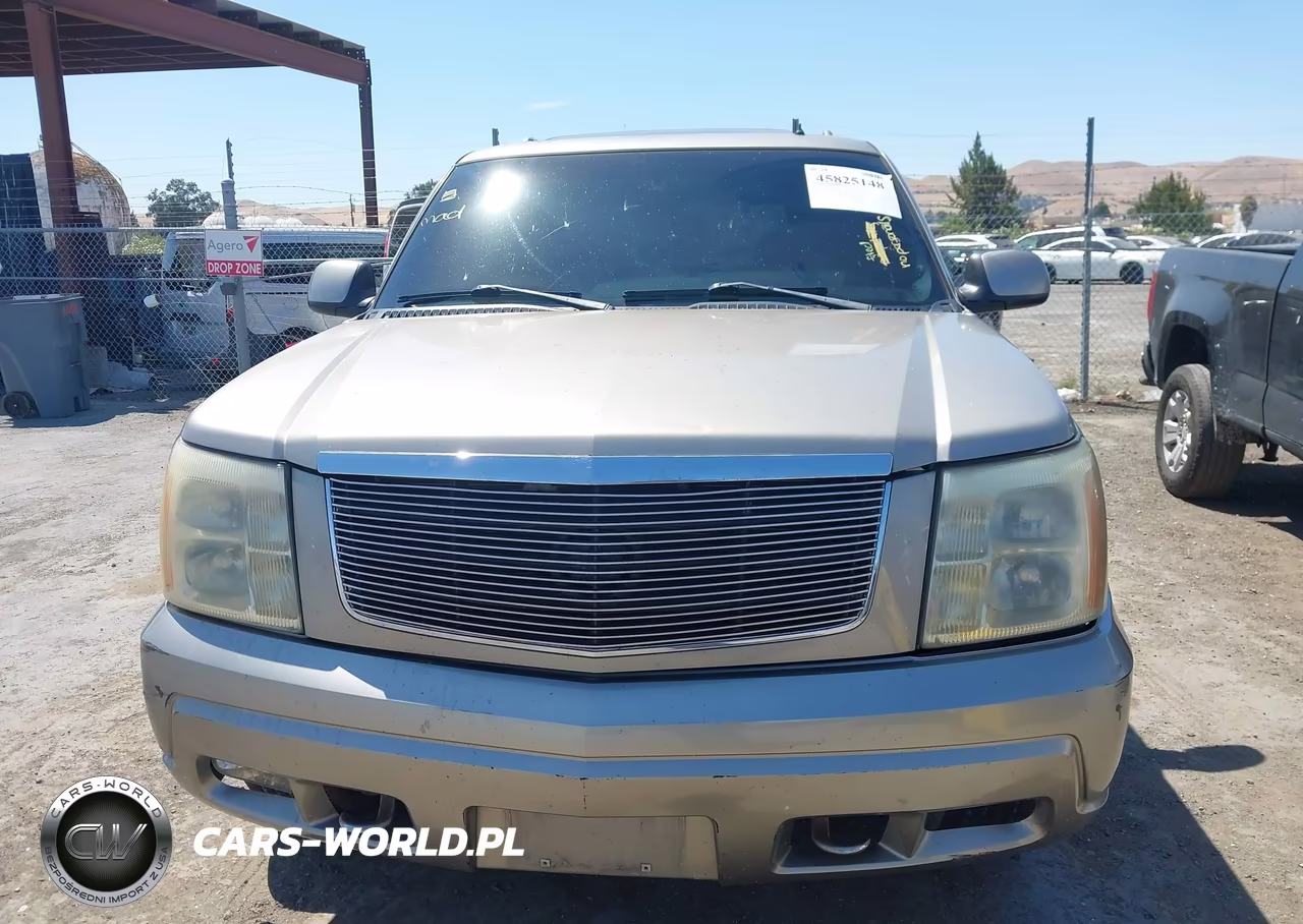 2002 Cadillac Escalade Standard VIN:1GYEK63N02R135885 - 12