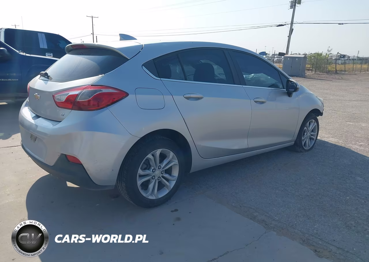 2019 Chevrolet Cruze Lt VIN:3G1BE6SM6KS560610 - 4