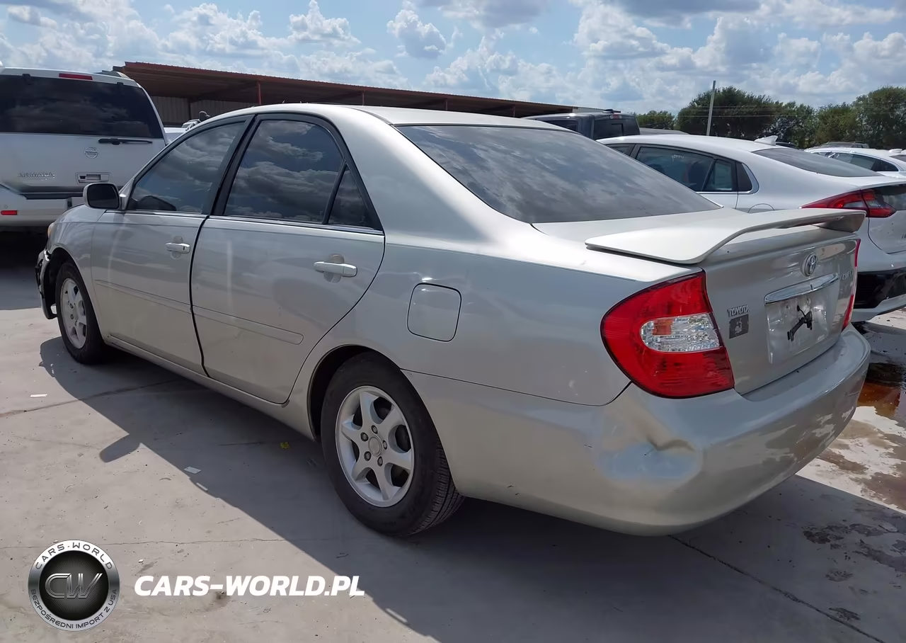 2003 Toyota Camry Le VIN:4T1BE32K63U239863 - 3
