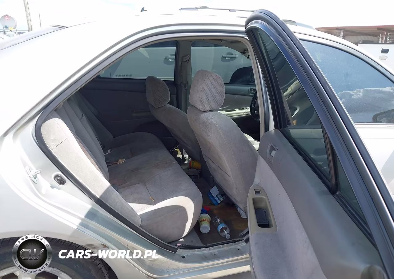 2003 Toyota Camry Le VIN:4T1BE32K63U239863 - 8