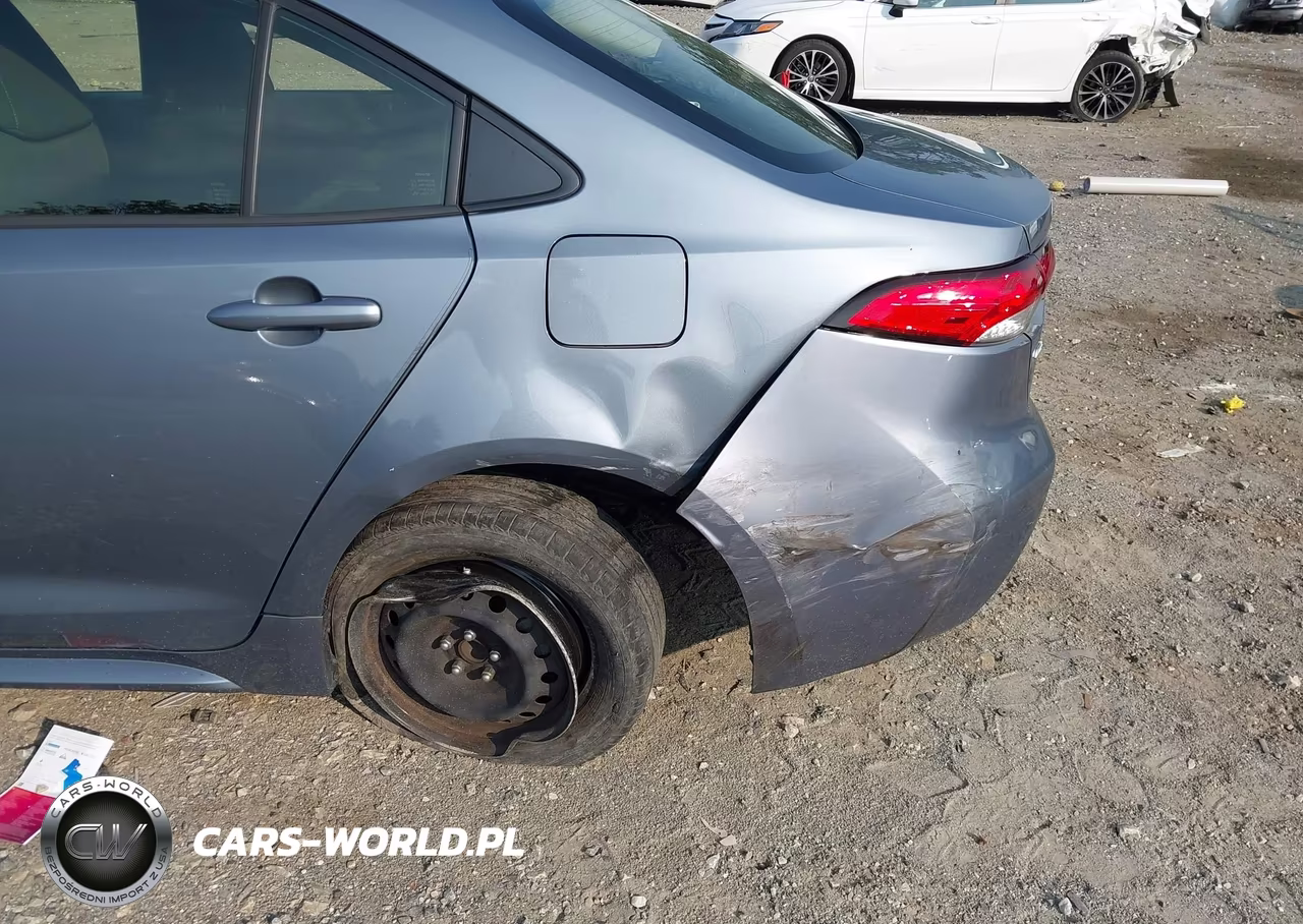2022 Toyota Corolla Le VIN:JTDEPMAEXN3009197 - 6