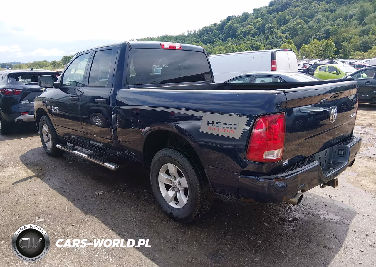 2017 Ram 1500 Express 4X4 6'4 Box VIN:1C6RR7FT9HS609229 - 3