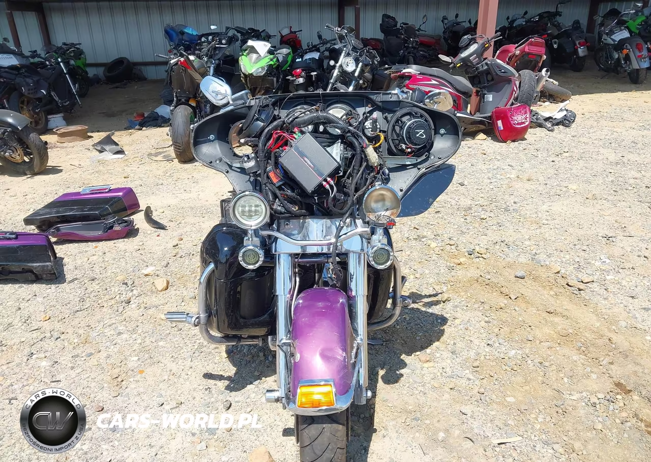 2011 Harley-Davidson Flhtcu VIN:1HD1FC417BB618025 - 5