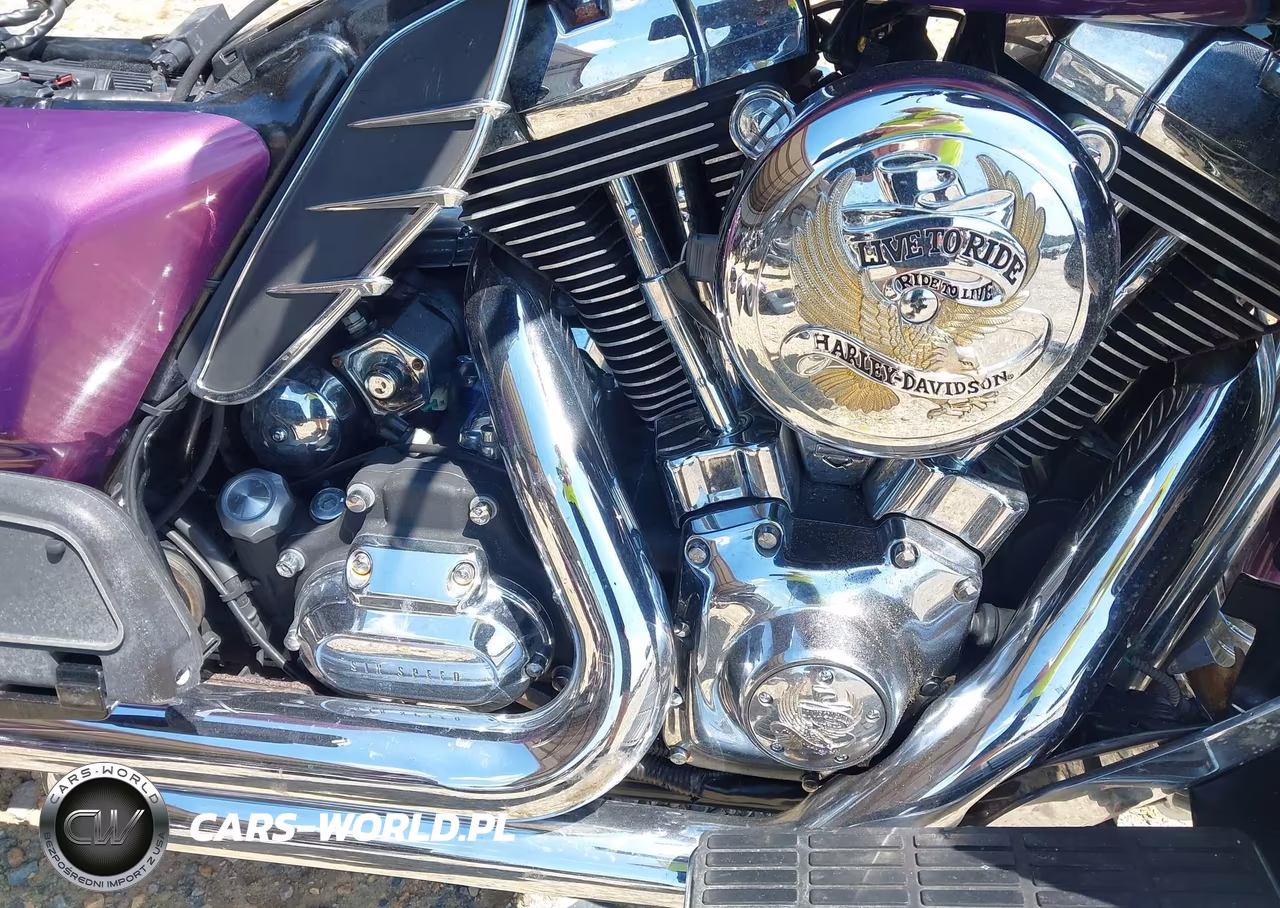 2011 Harley-Davidson Flhtcu VIN:1HD1FC417BB618025 - 8