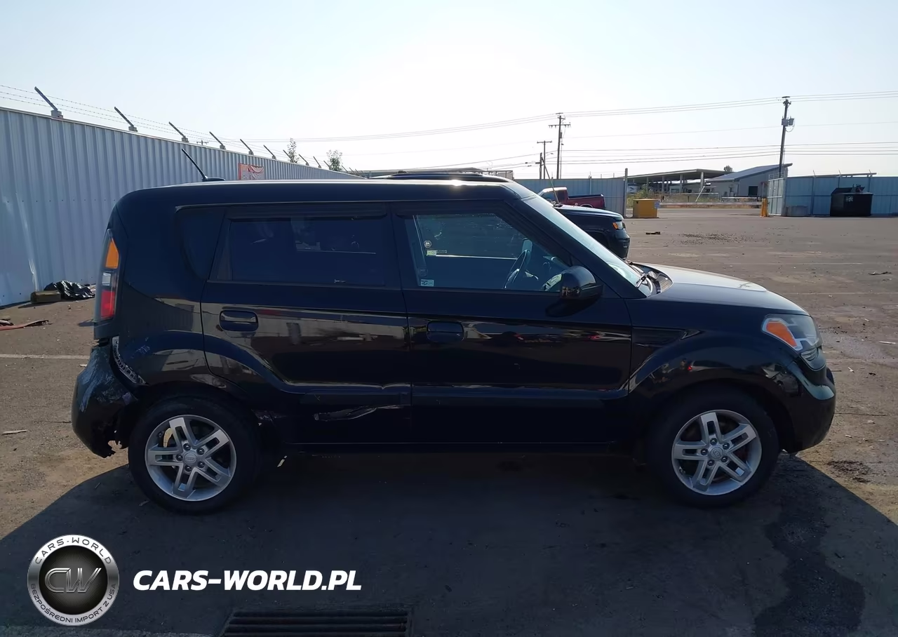 2010 Kia Soul + VIN:KNDJT2A23A7076232 - 13