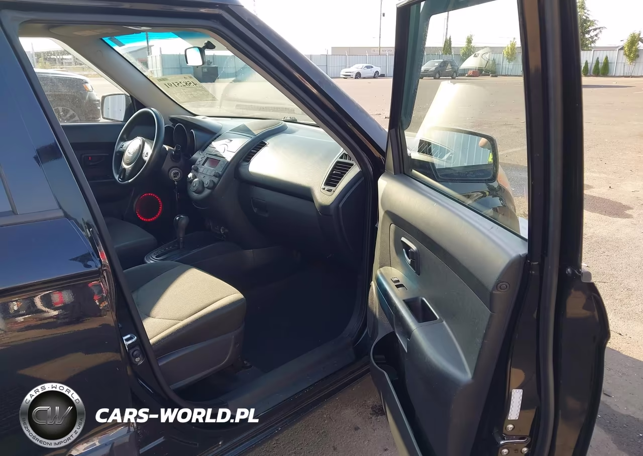 2010 Kia Soul + VIN:KNDJT2A23A7076232 - 5