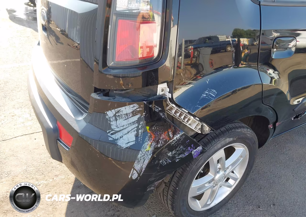 2010 Kia Soul + VIN:KNDJT2A23A7076232 - 6