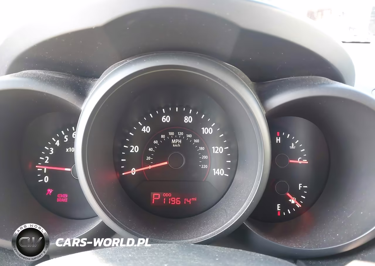 2010 Kia Soul + VIN:KNDJT2A23A7076232 - 7