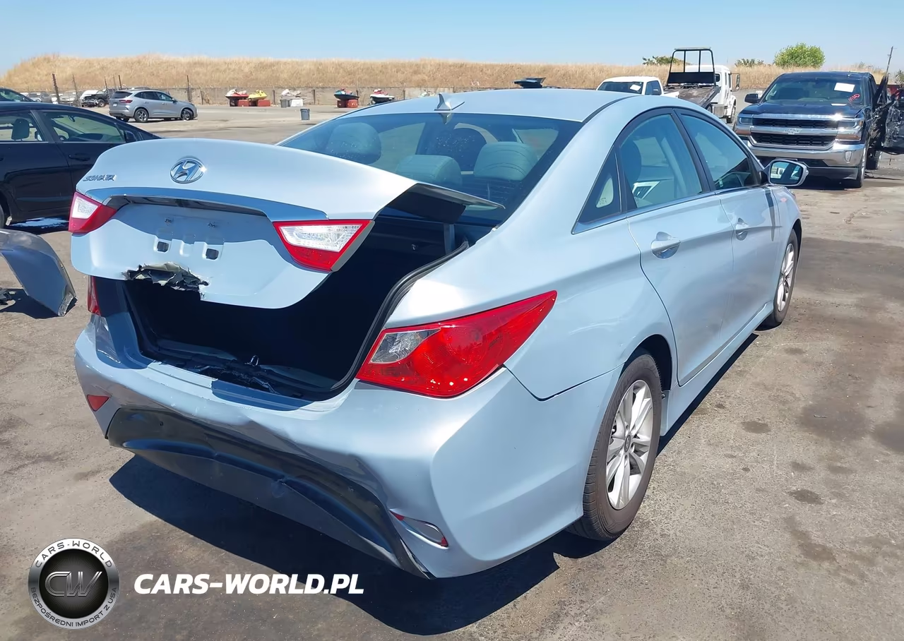 2014 Hyundai Sonata Gls VIN:5NPEB4AC1EH834112 - 4