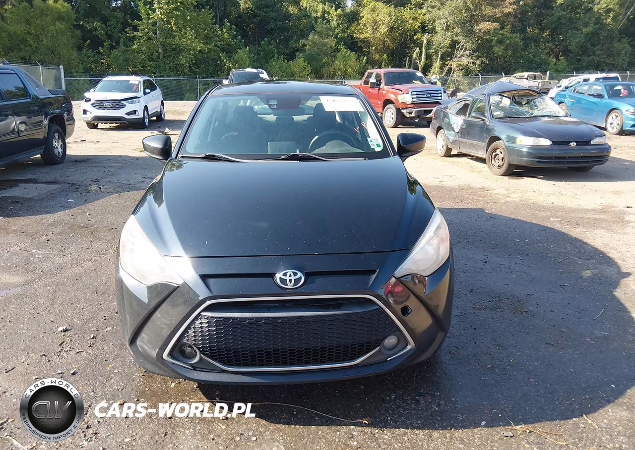 2019 Toyota Yaris Le VIN:3MYDLBYV7KY511512 - 12