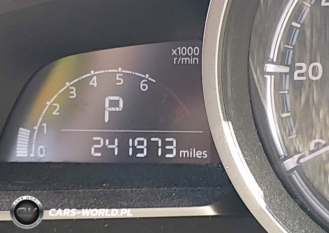 2019 Toyota Yaris Le VIN:3MYDLBYV7KY511512 - 15
