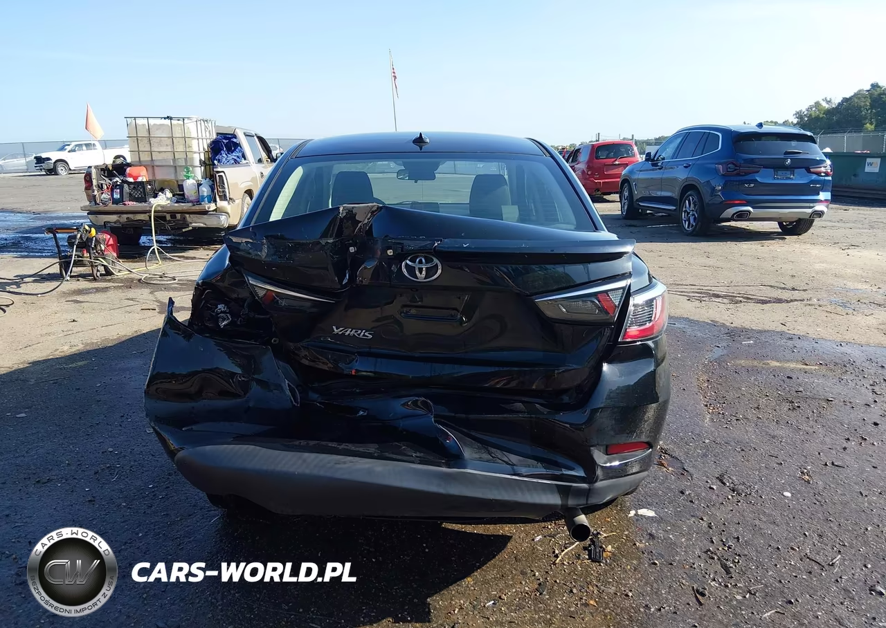 2019 Toyota Yaris Le VIN:3MYDLBYV7KY511512 - 16