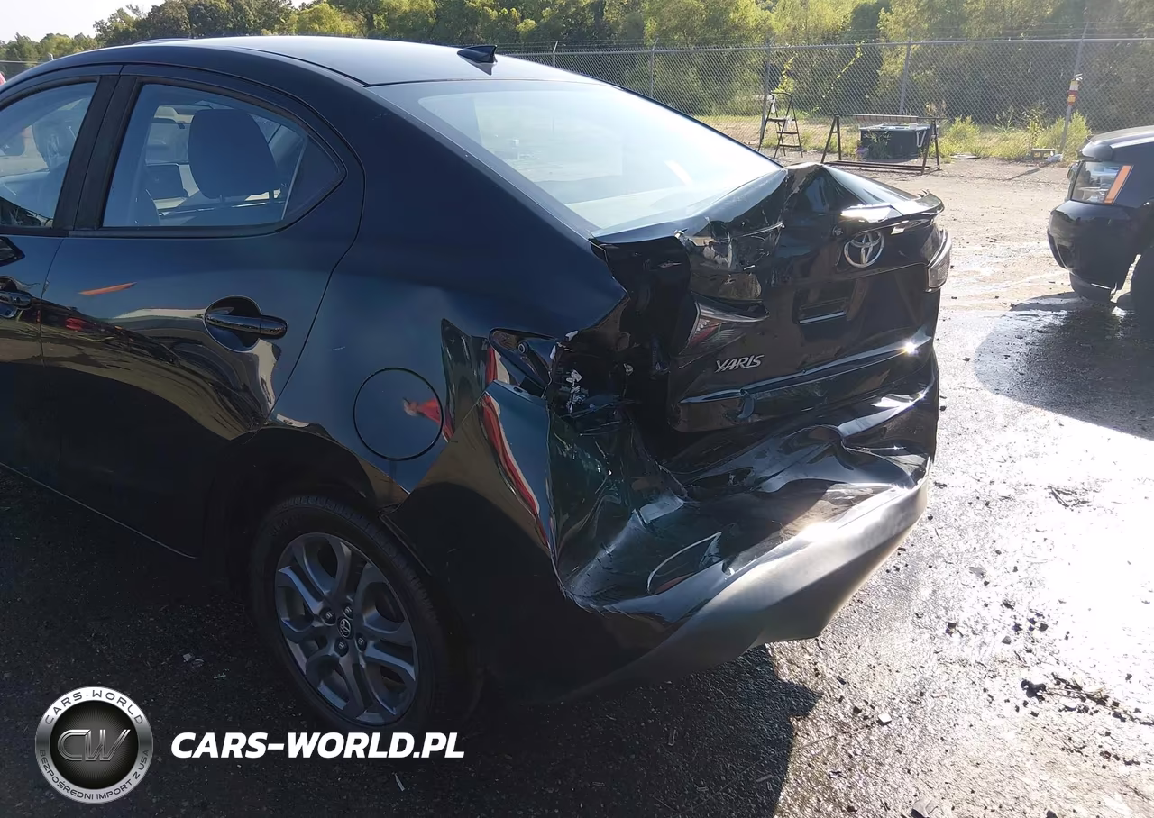 2019 Toyota Yaris Le VIN:3MYDLBYV7KY511512 - 18