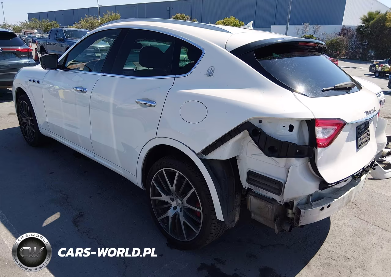 2017 Maserati Levante S VIN:ZN661YUL7HX237354 - 3