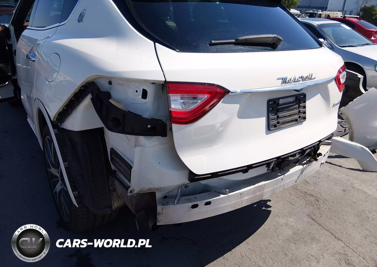 2017 Maserati Levante S VIN:ZN661YUL7HX237354 - 6