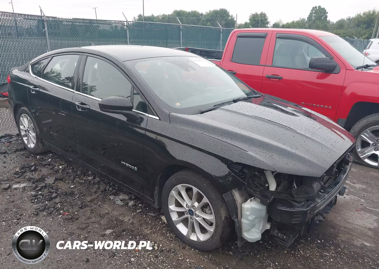 2019 Ford Fusion Hybrid Se – zdjęcie 1 z 18
