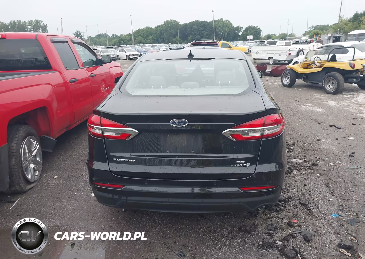 2019 Ford Fusion Hybrid Se VIN:3FA6P0LU3KR165537 - 17