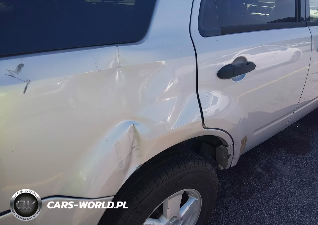 2012 Ford Escape Xlt VIN:1FMCU0D77CKA03930 - 6