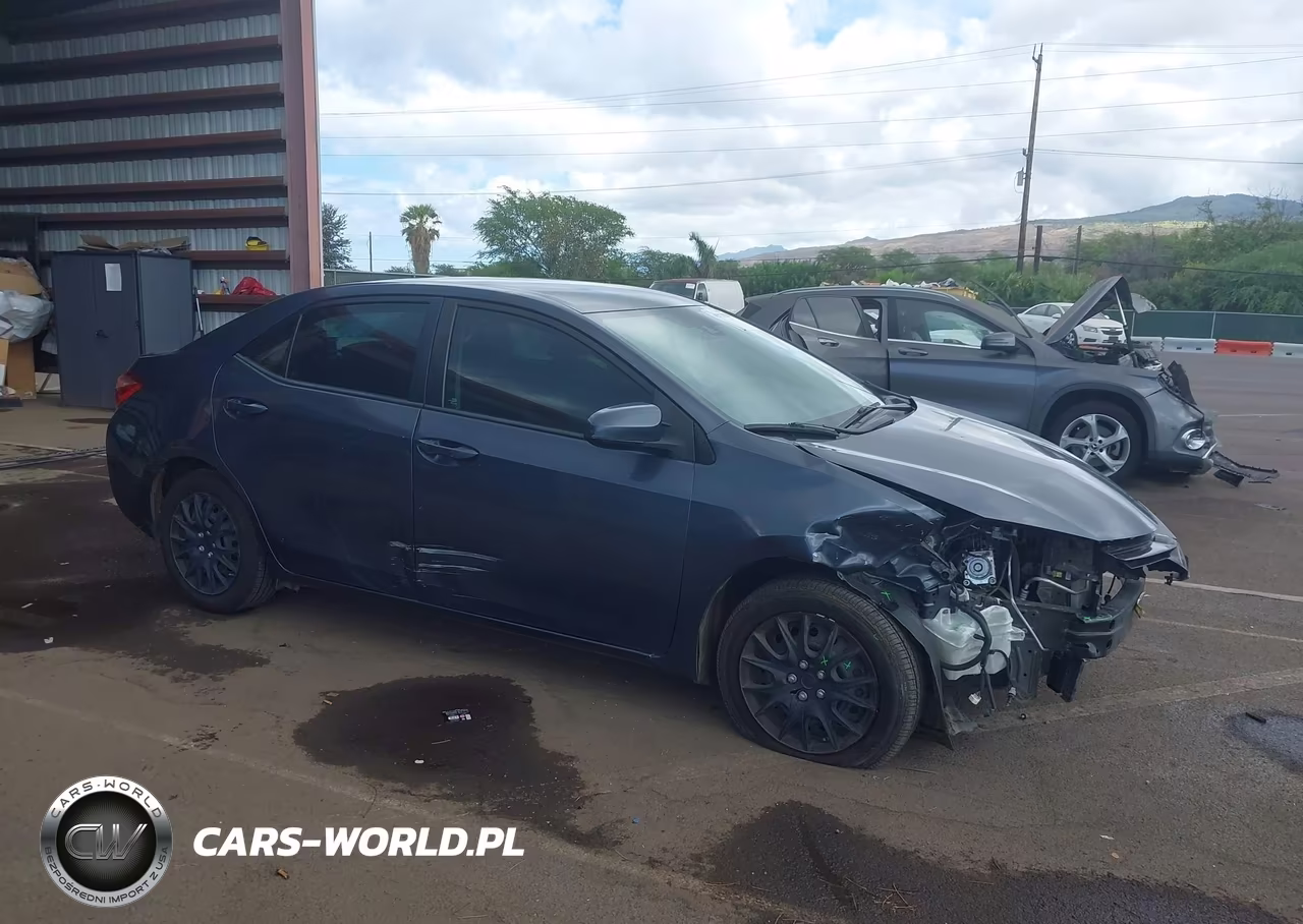 2017 Toyota Corolla Le VIN:5YFBURHE1HP674189 - 18
