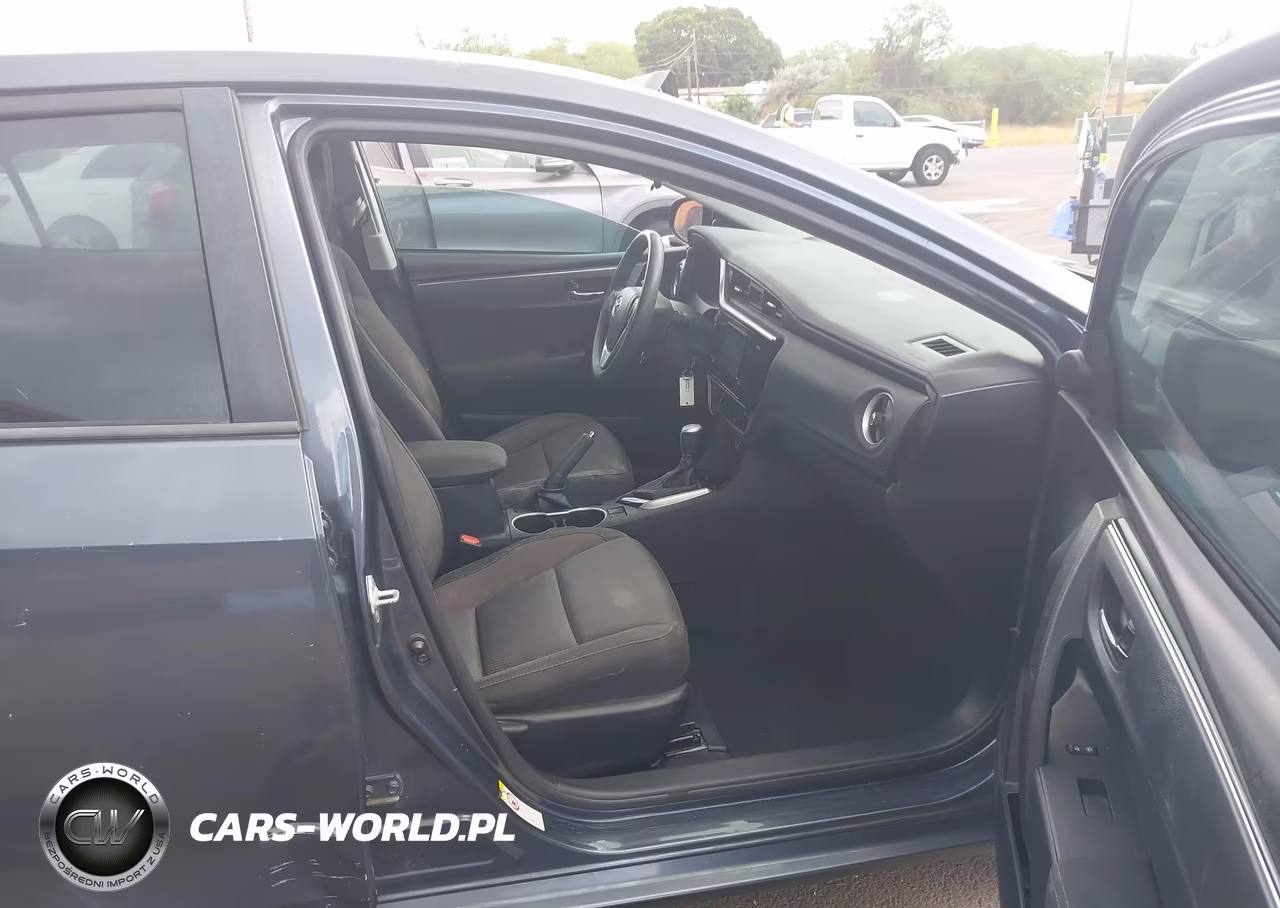 2017 Toyota Corolla Le VIN:5YFBURHE1HP674189 - 5