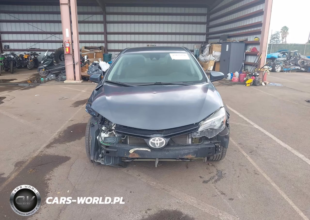 2017 Toyota Corolla Le VIN:5YFBURHE1HP674189 - 6
