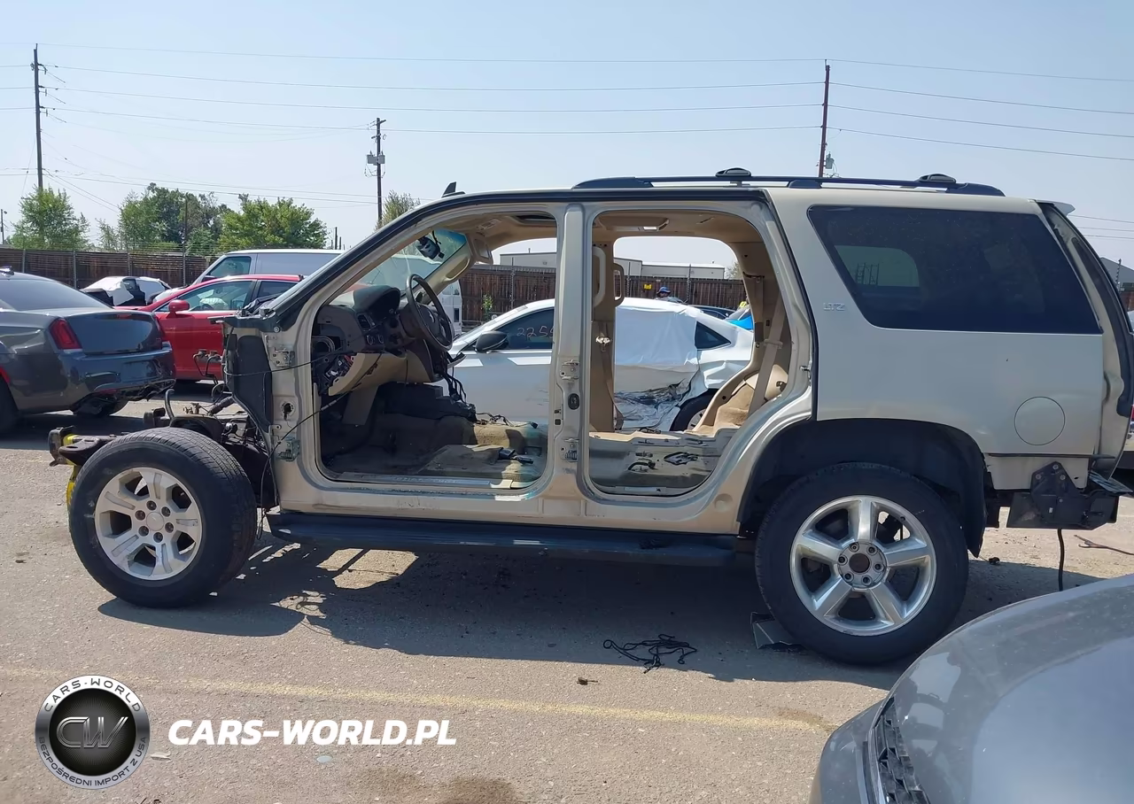 2009 Chevrolet Tahoe Ltz VIN:1GNFK33009R132726 - 13