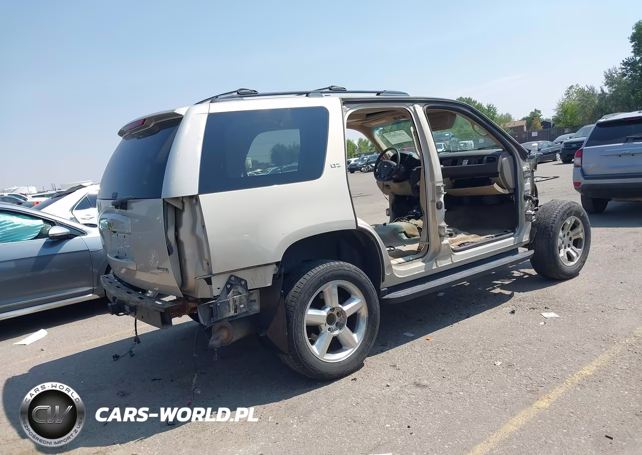 2009 Chevrolet Tahoe Ltz VIN:1GNFK33009R132726 - 4