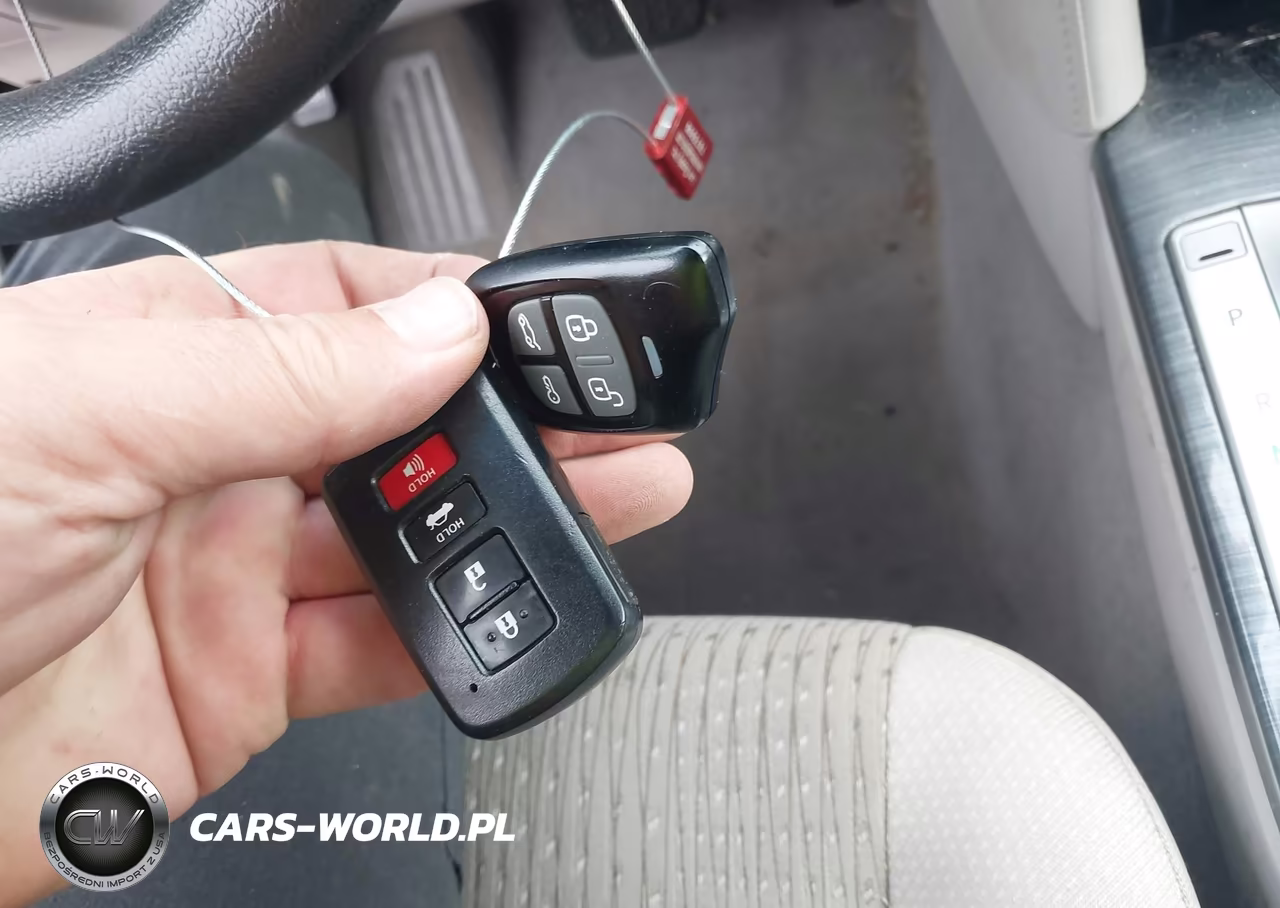 2012 Toyota Camry Hybrid Le VIN:4T1BD1FK2CU036292 - 11