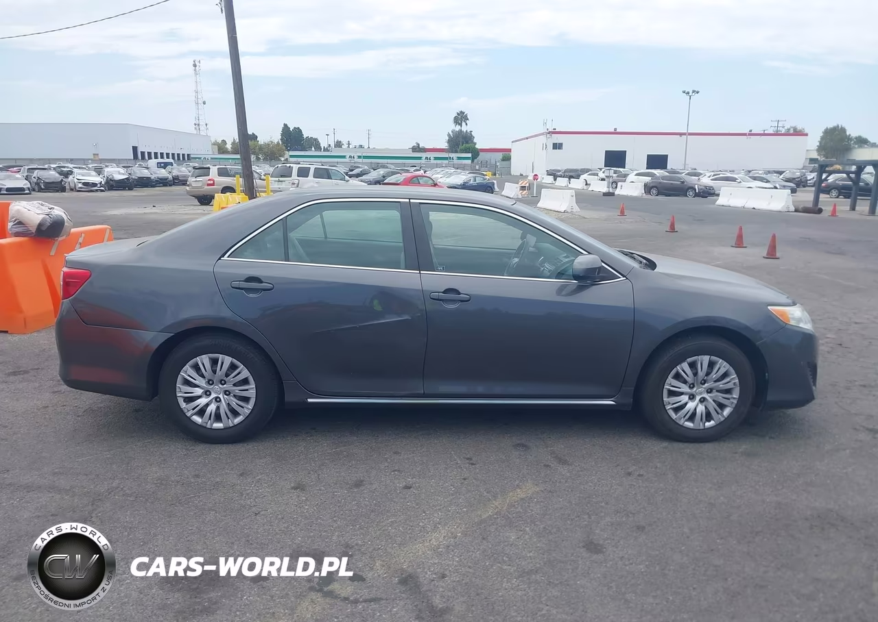 2012 Toyota Camry Le VIN:4T4BF1FK9CR260871 - 13