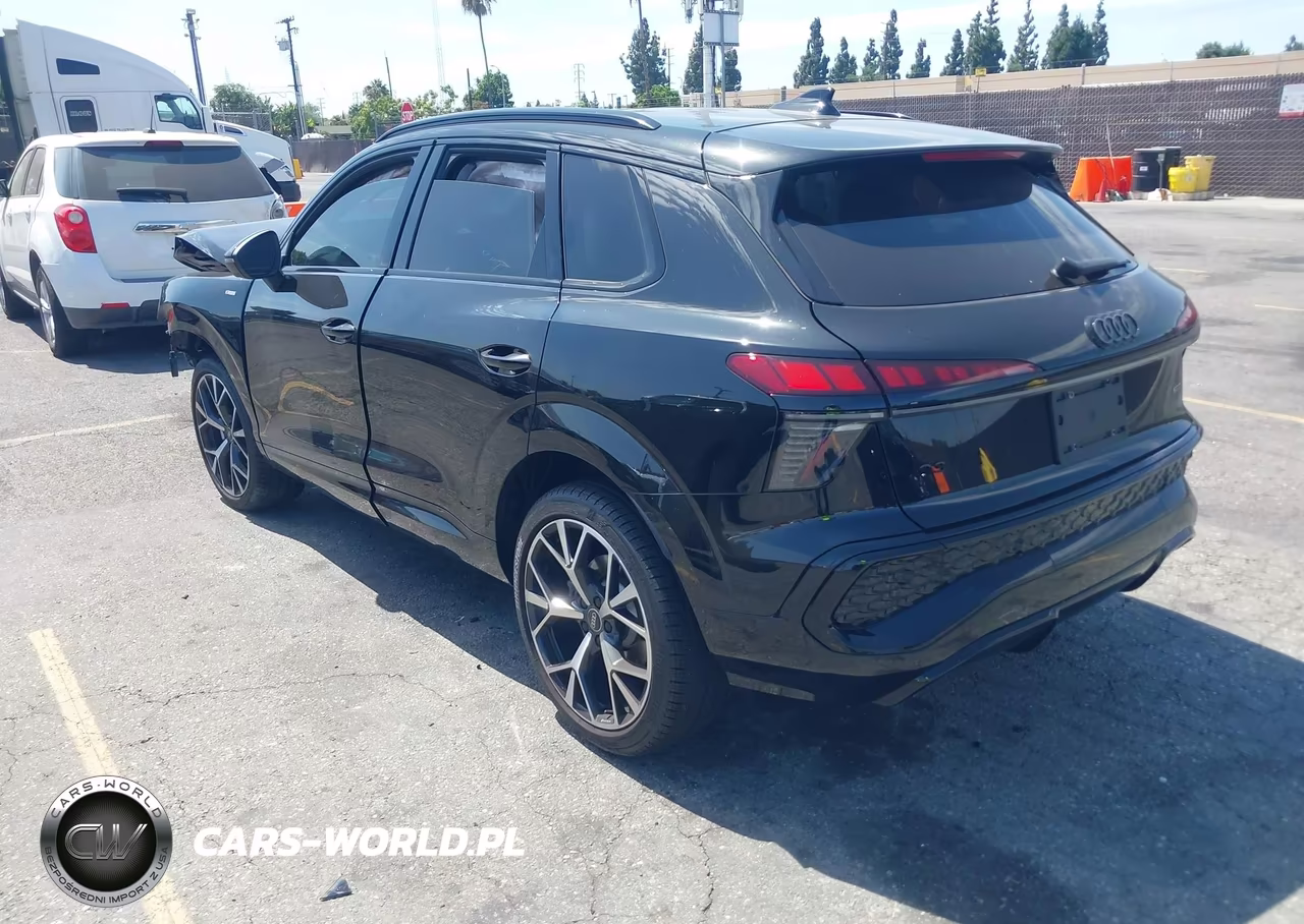 2026 Audi Q3 Tfsi Quattro S Tronic VIN:WA1ABCFJ1T1042282 - 3