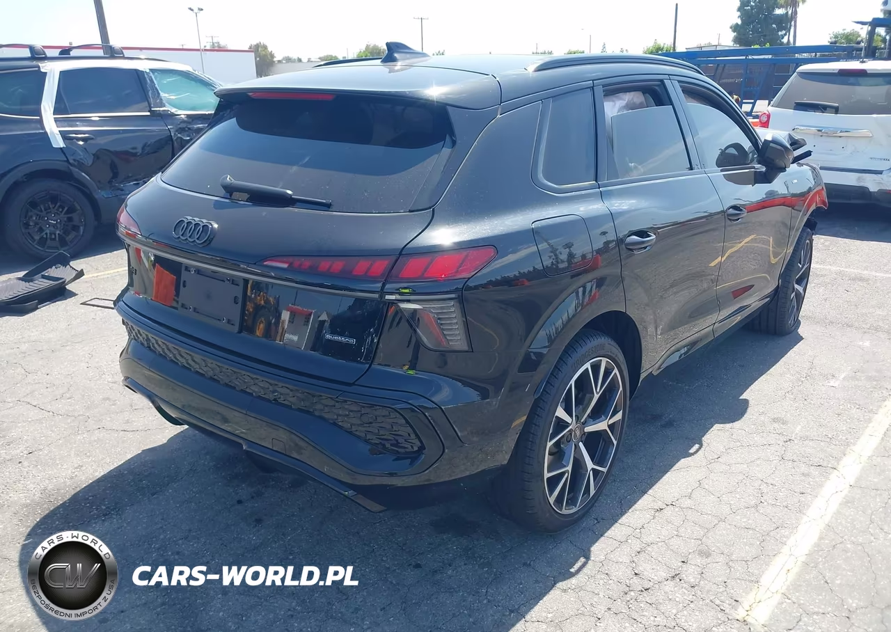 2026 Audi Q3 Tfsi Quattro S Tronic VIN:WA1ABCFJ1T1042282 - 4