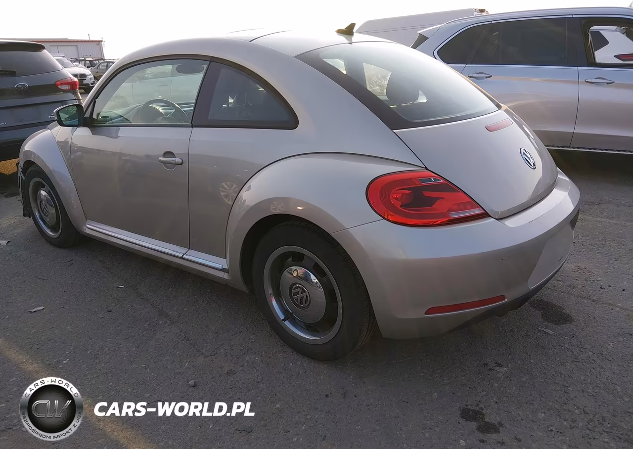 2013 Volkswagen Beetle 2.5L VIN:3VWJP7AT7DM621222 - 4