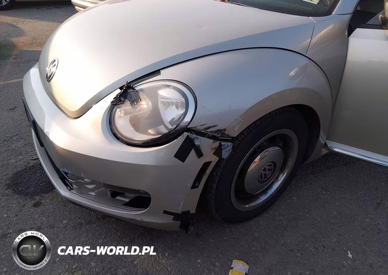 2013 Volkswagen Beetle 2.5L VIN:3VWJP7AT7DM621222 - 6
