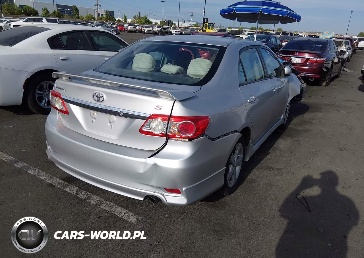 2011 Toyota Corolla S VIN:2T1BU4EE6BC627707 - 4