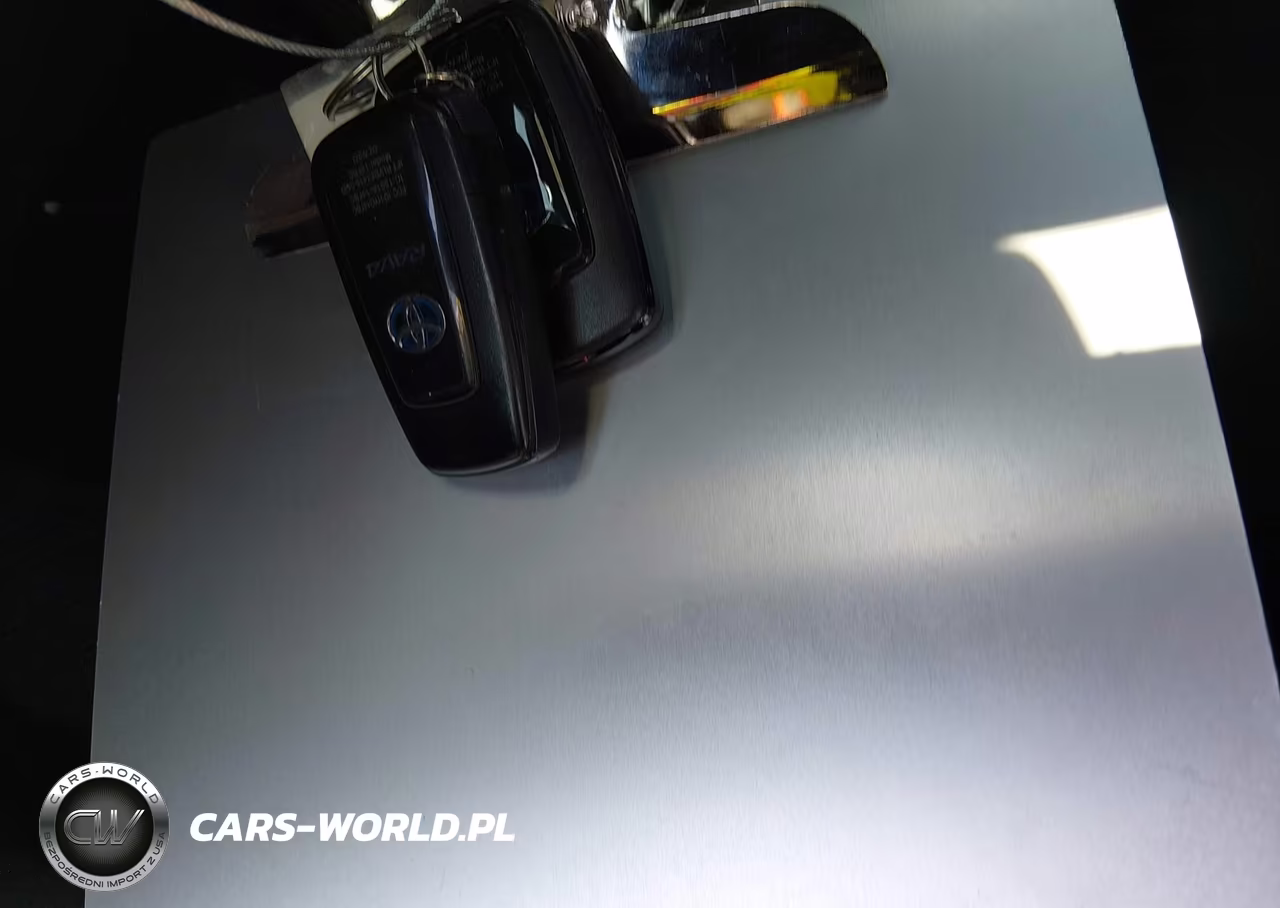2020 Toyota Rav4 Hybrid Xse VIN:JTMEWRFV7LD540860 - 11