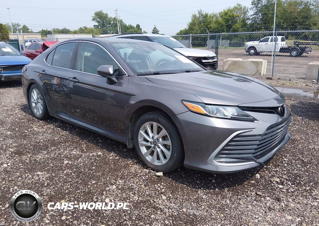 2021 Toyota Camry Le