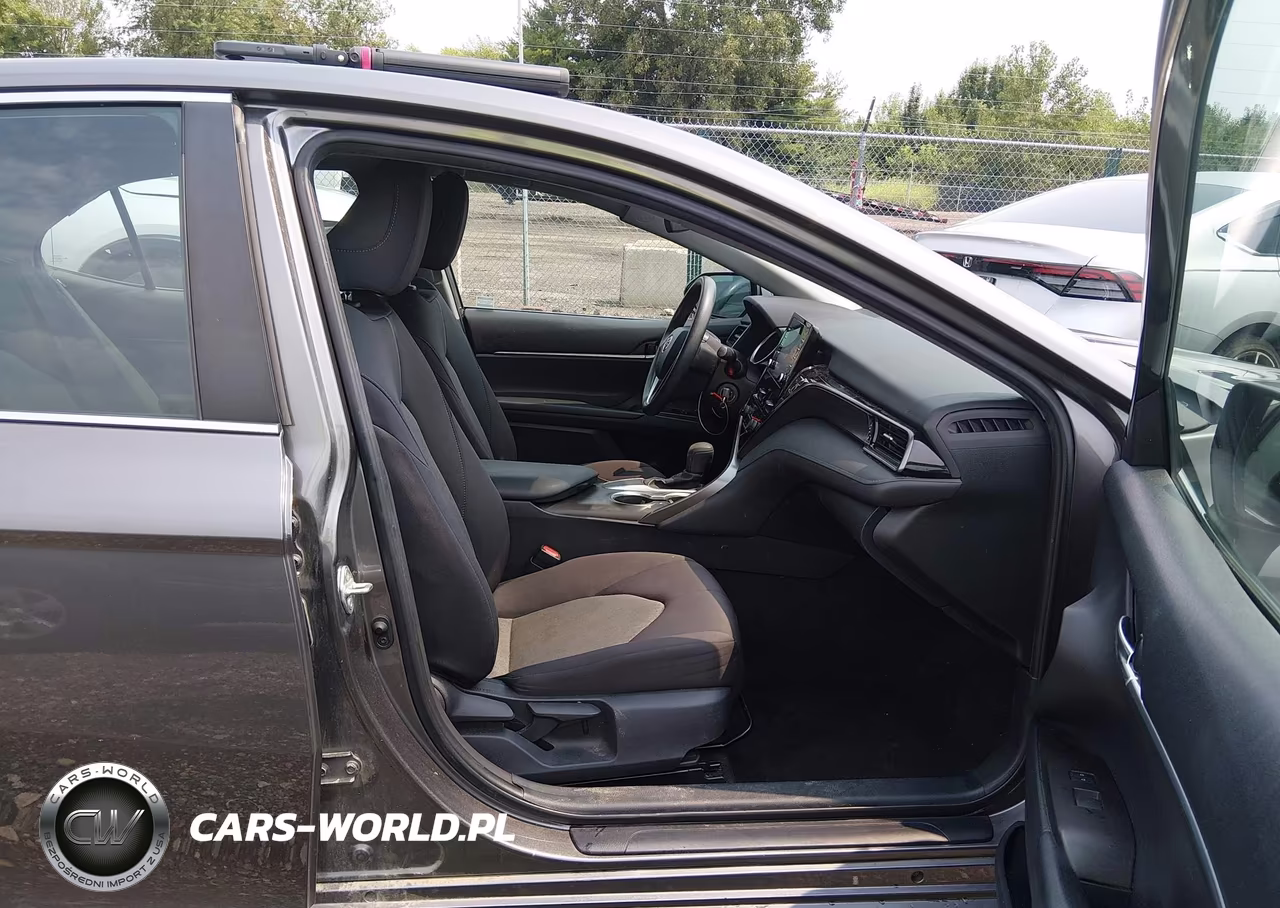 2021 Toyota Camry Le VIN:4T1C11AK2MU520744 - 5