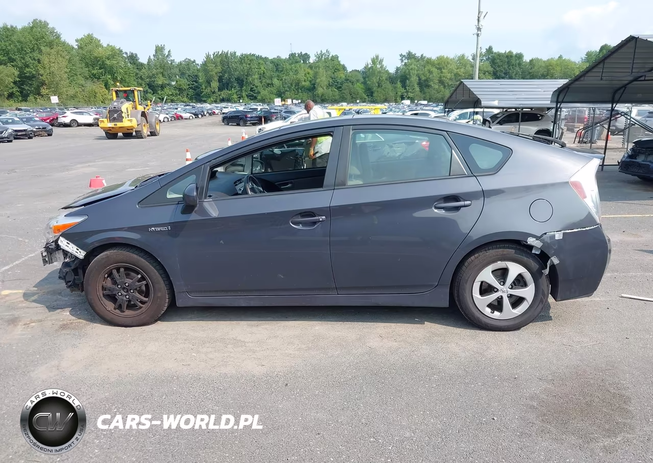 2015 Toyota Prius Three VIN:JTDKN3DUXF0398349 - 15